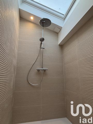 Immeuble à vendre 572 m² Lentilly