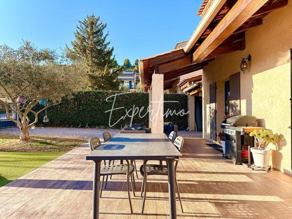 Villeneuve (04180) VILLENEUVE Maison de type 4 avec garage et piscine