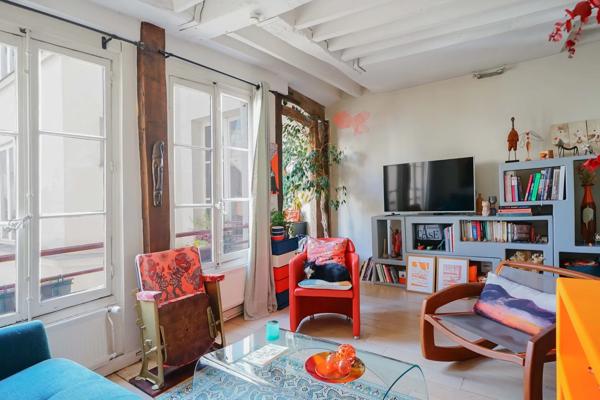 Appartement Paris 6 e - MARCHÉ SAINT-GERMAIN