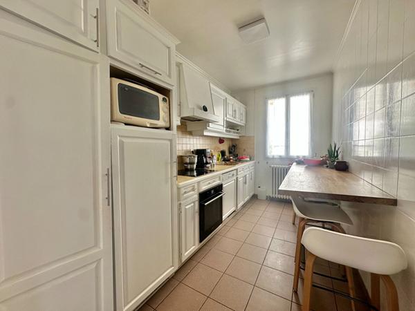 Maison à vendre à Sartrouville - 4 chambres, bon état