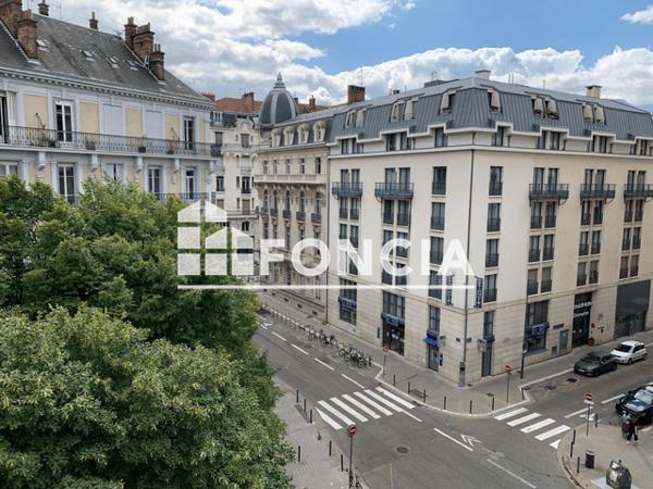 Location Studio 26.95 m² - 21 RUE DE BELGRADE Grenoble 38000