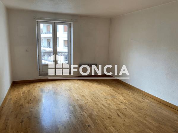 Location Studio 26.95 m² - 21 RUE DE BELGRADE Grenoble 38000