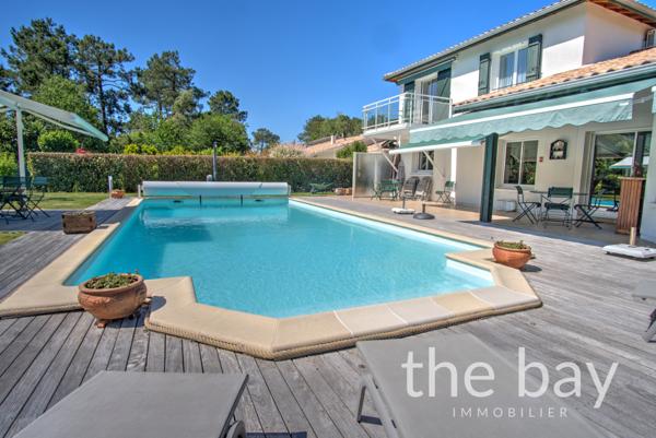 Gujan-Mestras (33470) Villa de standing avec accès direct au Golf