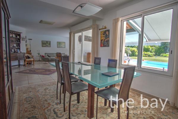 Gujan-Mestras (33470) Villa de standing avec accès direct au Golf