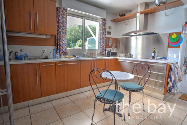 Gujan-Mestras (33470) Villa de standing avec accès direct au Golf