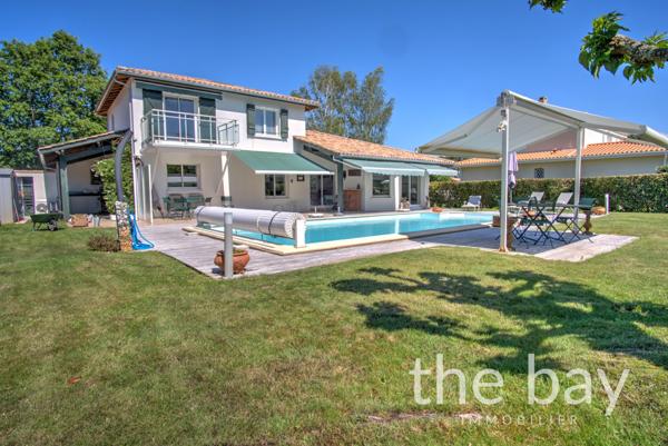 Gujan-Mestras (33470) Villa de standing avec accès direct au Golf