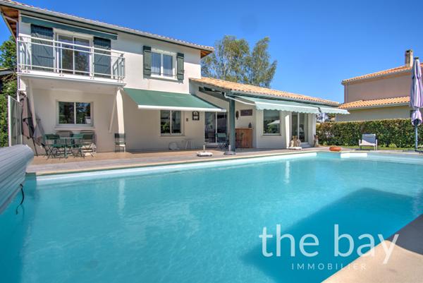 Gujan-Mestras (33470) Villa de standing avec accès direct au Golf