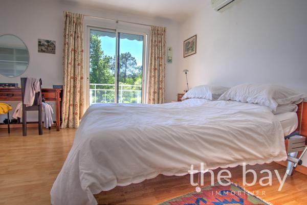 Gujan-Mestras (33470) Villa de standing avec accès direct au Golf