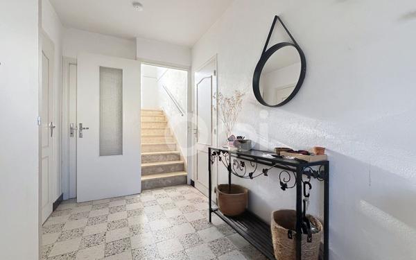 Maison à vendre    5 pièces •  Terrasson-Lavilledieu