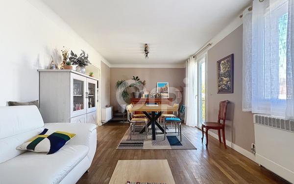 Maison à vendre    5 pièces •  Terrasson-Lavilledieu