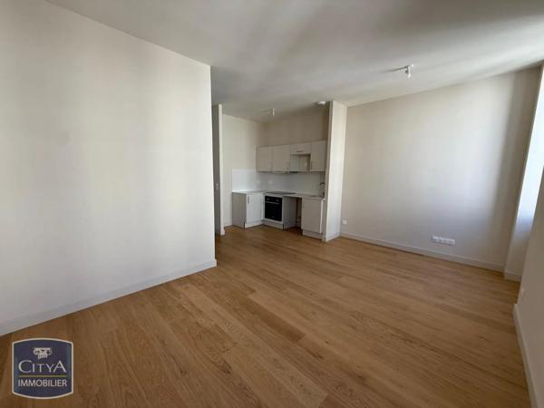 Appartement à louer 2 pièces 42.55m²