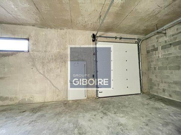 Local d'activites 765 m² à louer LA MEZIERE (réf : 35.6938)