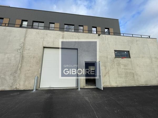 Local d'activites 765 m² à louer LA MEZIERE (réf : 35.6938)