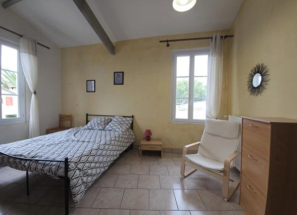 Maison en pierre rénovée – Belle vue sur la campagne