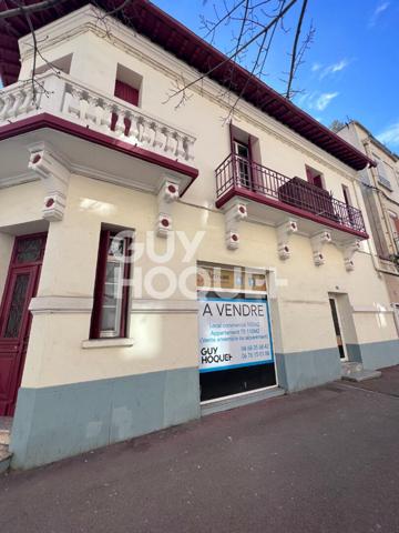 A vendre à Perpignan (66000) LOCAL PROFESSIONNEL rénové 100 m² avec vitrine