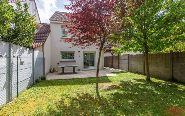 Maison à vendre    5 pièces •  Sainte-Geneviève-des-Bois