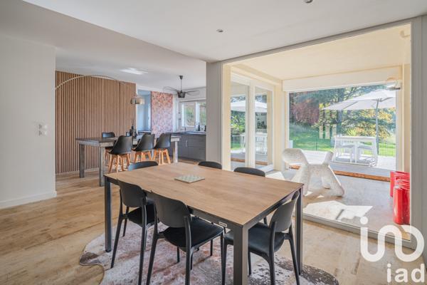 Maison à vendre 5 pièces 196 m² Saint-Martin-d'Uriage