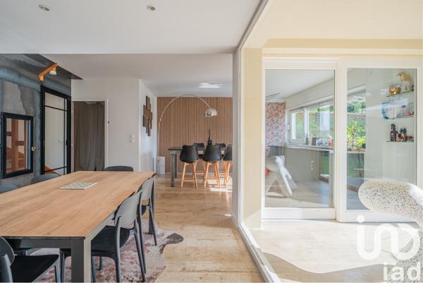 Maison à vendre 5 pièces 196 m² Saint-Martin-d'Uriage