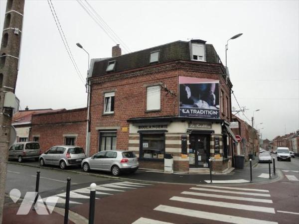 A VENDRE sur HOUPLINES dans le NORD (59)- Immeuble pour INVESTISSEUR à usage de commerce et d'h...
