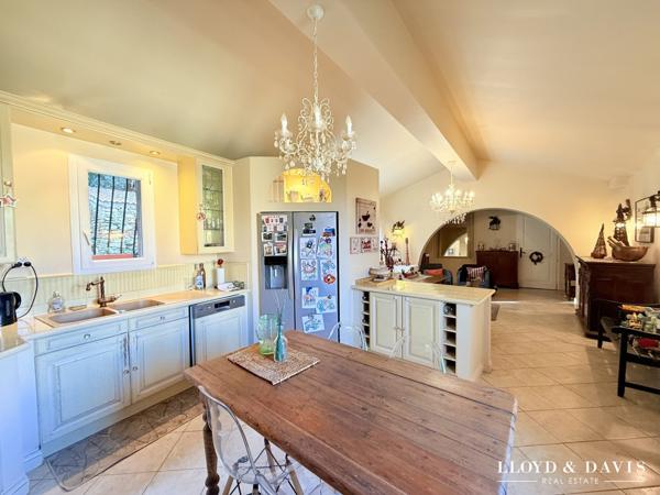 PROPRIETE DANS LA VILLE