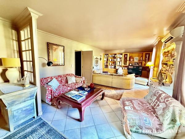 PROPRIETE DANS LA VILLE