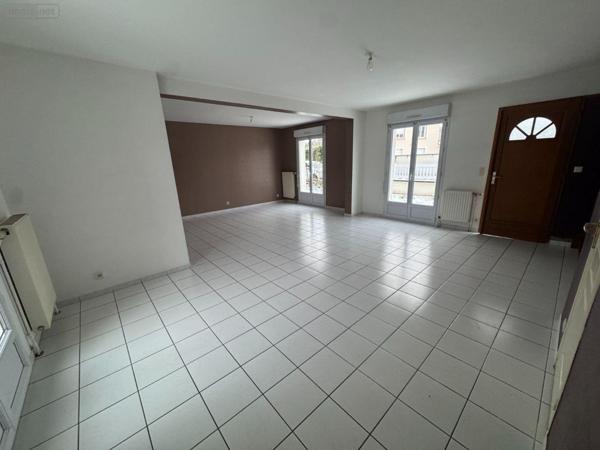 Maison à vendre à Saint-Julien-les-Villas dans l'Aube (10800), ref : 15309/390