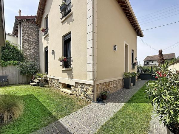 Chatou - Maison familiale 6 pièces entièrement rénovée 750 000 € **  - Référence  V210010366