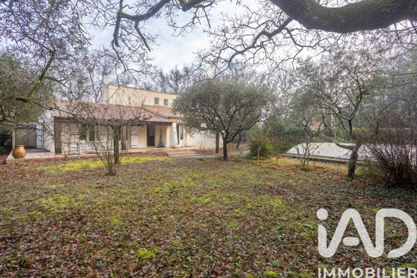 Maison à vendre 4 pièces 115 m² Rochefort-du-Gard