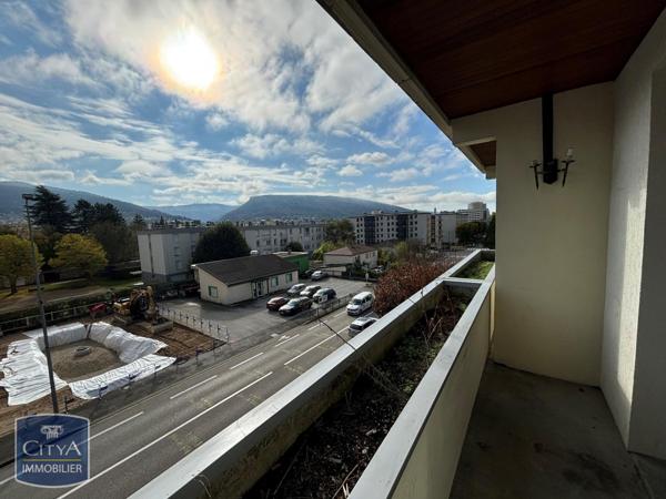 Appartement à louer 2 pièces 40.12m²