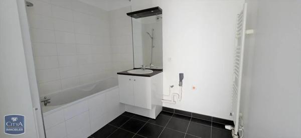 Appartement à louer 3 pièces 66.42m² Capinghem (59160)
