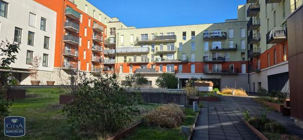 Appartement à louer 3 pièces 66.42m² Capinghem (59160)
