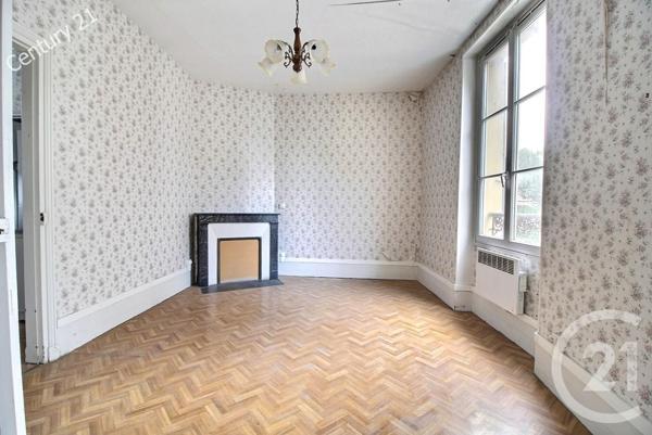 Immeuble à vendre  190 m2 LA FERTE SOUS JOUARRE - 77