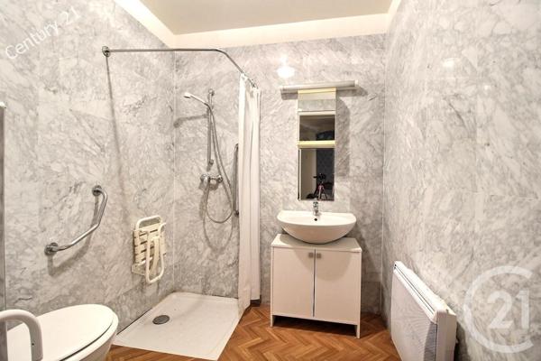 Immeuble à vendre  190 m2 LA FERTE SOUS JOUARRE - 77