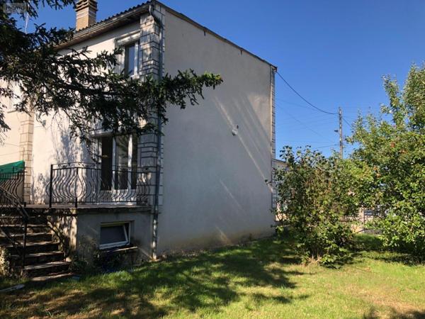 Maison à louer à Issoudun dans l'Indre (36100), ref : LOC.CHA