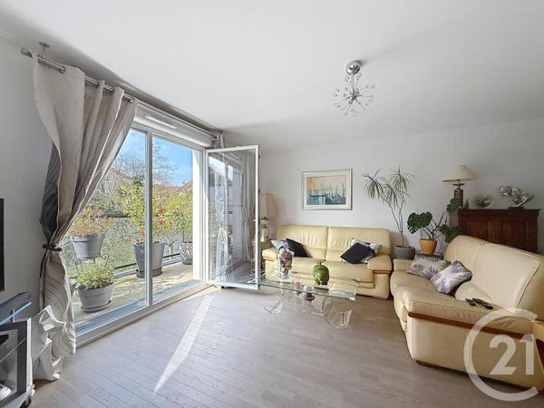 Appartement F4 à vendre  4 pièces - 81 m2 NANTERRE - 92