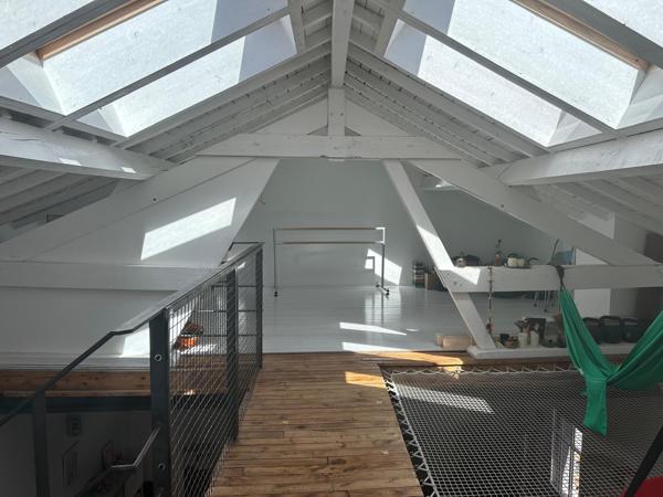 Maison
         4 pièces
        - 247 m² 418 000 € *