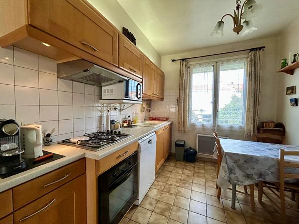 Maison 101m2 Secteur LAS COBAS, 2 faces, grand garage et jardin