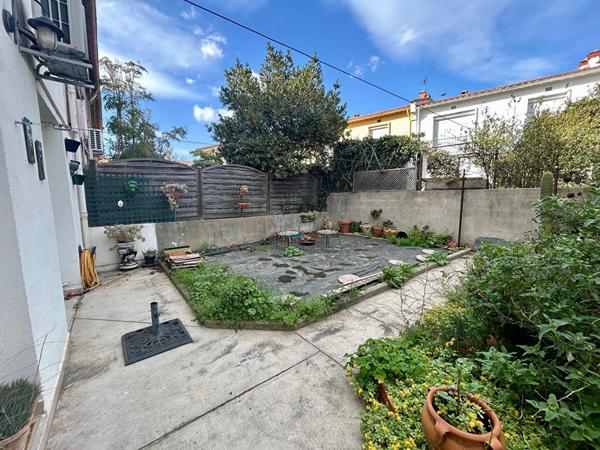 Maison 101m2 Secteur LAS COBAS, 2 faces, grand garage et jardin