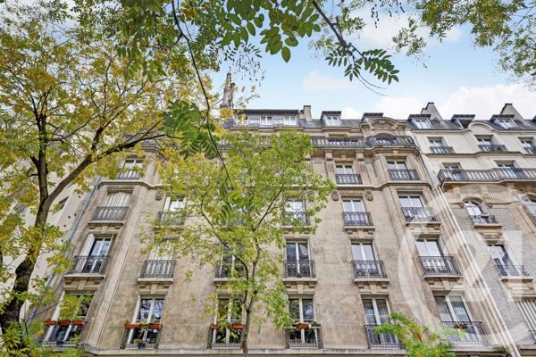 Appartement F2 à vendre  2 pièces - 42 m2 PARIS - 75015