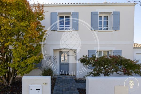 Maison d'exception à vendre à Périgny - Référence NB494 , Perigny