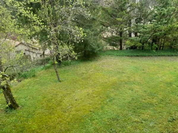 Châtillon-en-Diois (26410) Maison sur sous-sol complet/ Archiane-26410 Châtillon-en-Diois