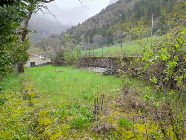 Châtillon-en-Diois (26410) Maison sur sous-sol complet/ Archiane-26410 Châtillon-en-Diois