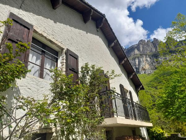 Châtillon-en-Diois (26410) Maison sur sous-sol complet/ Archiane-26410 Châtillon-en-Diois