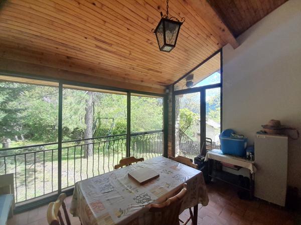 Châtillon-en-Diois (26410) Maison sur sous-sol complet/ Archiane-26410 Châtillon-en-Diois