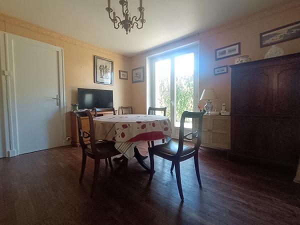 Nouvelle exclusivité, Maison de ville proche centre