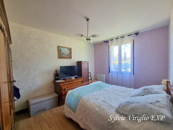 Maison de plain-pied. 3 chambres. Garage