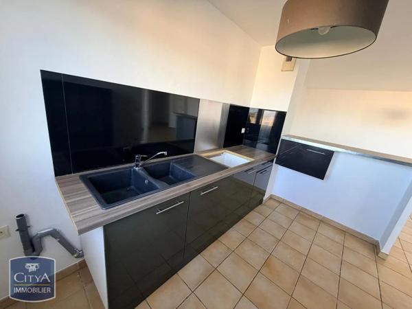Appartement à louer 3 pièces 67.17m² Sète (34200)