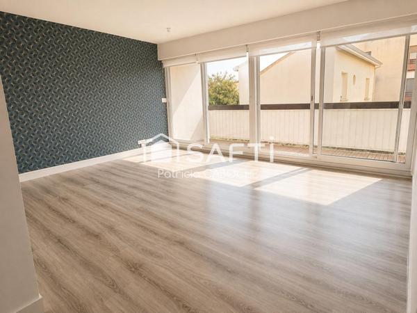 Appartement 3 chambres Balcon, place de parking , ascenseur