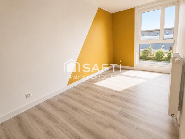 Appartement 3 chambres Balcon, place de parking , ascenseur