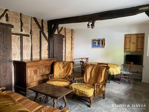 MAISON, DEPENDANCES et PARC ENCHANTEUR